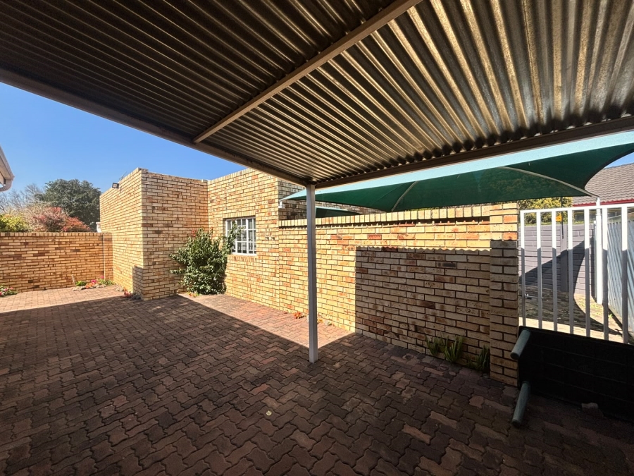 2 Bedroom Property for Sale in Dassie Rand North West